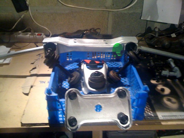strutRodBracket.jpg